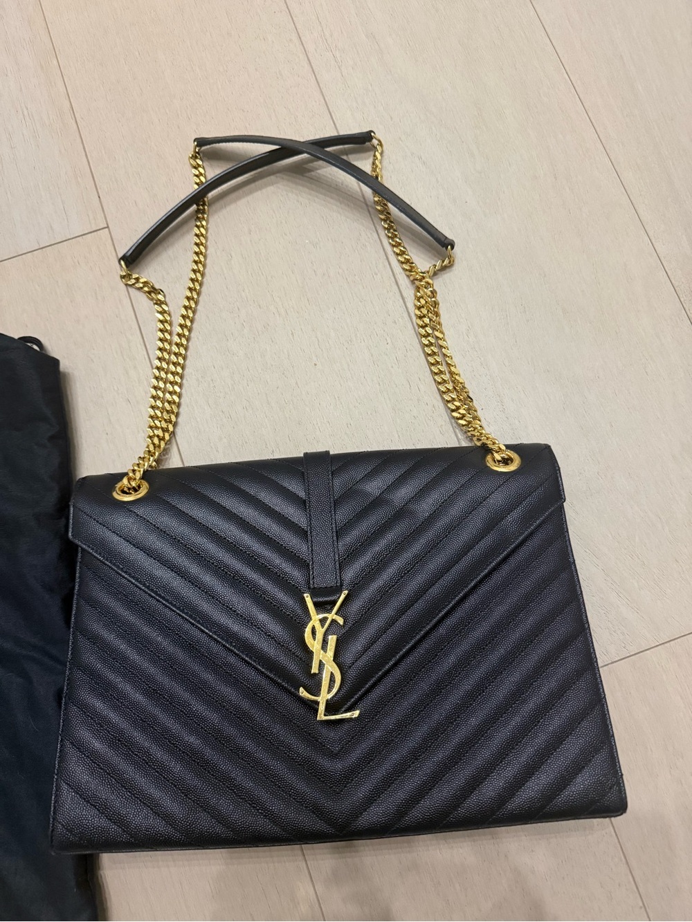 YSL, SAINT LAURENT ENVELOPE LARGE BAG IN MATELASSÉ LEATHER - Picture 2 of 9